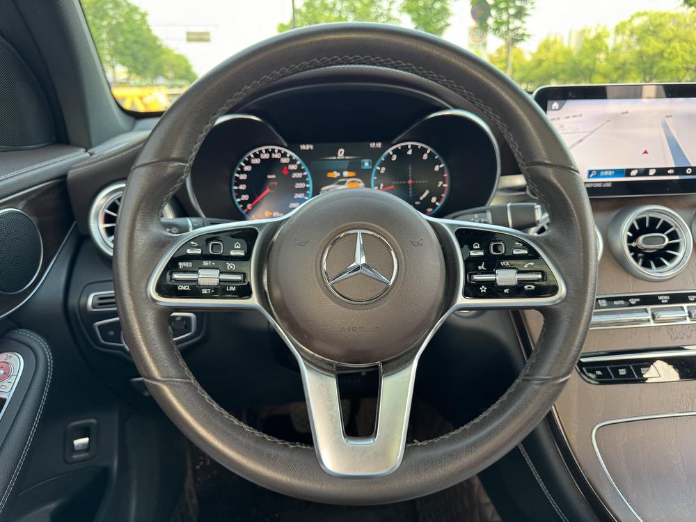 Mercedes-Benz Mercedes-Benz GLC