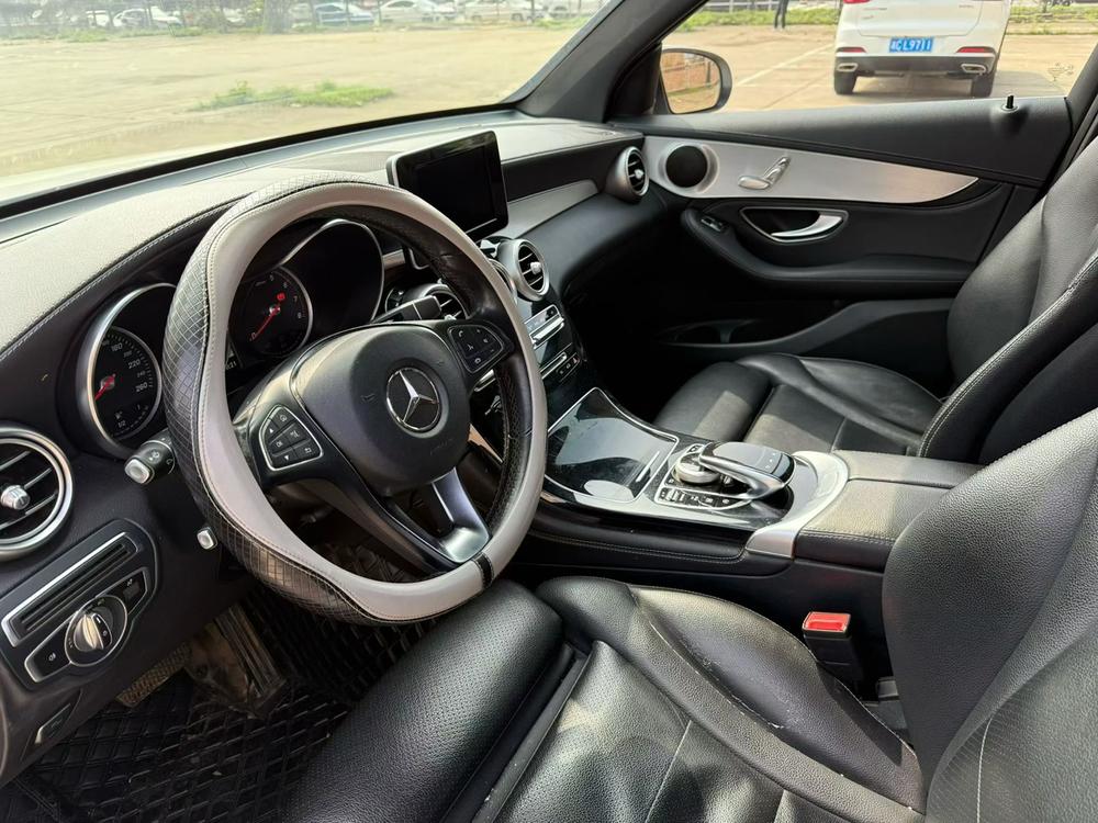 Mercedes-Benz Mercedes-Benz GLC