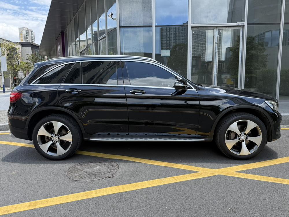 Mercedes-Benz Mercedes-Benz GLC