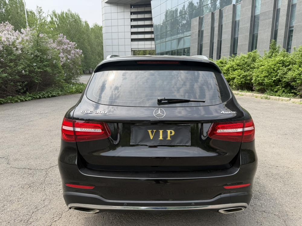 Mercedes-Benz Mercedes-Benz GLC