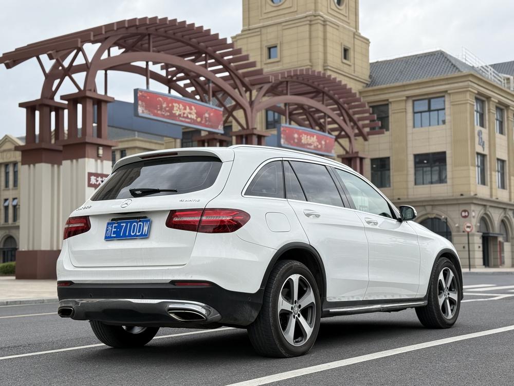 Mercedes-Benz Mercedes-Benz GLC