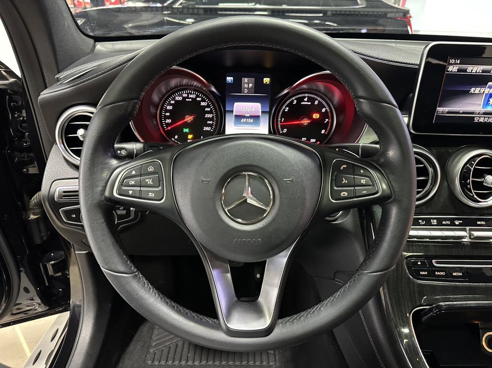 Mercedes-Benz Mercedes-Benz GLC