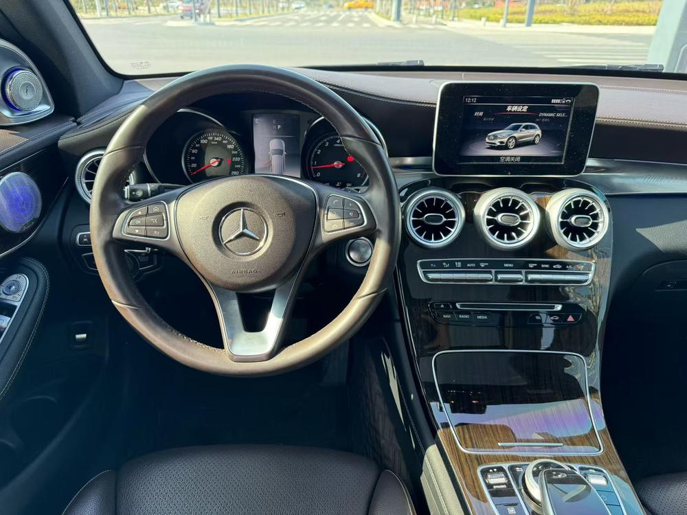 Mercedes-Benz Mercedes-Benz GLC
