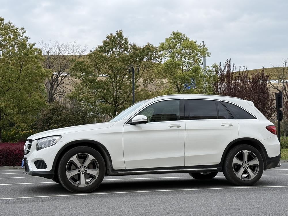 Mercedes-Benz Mercedes-Benz GLC