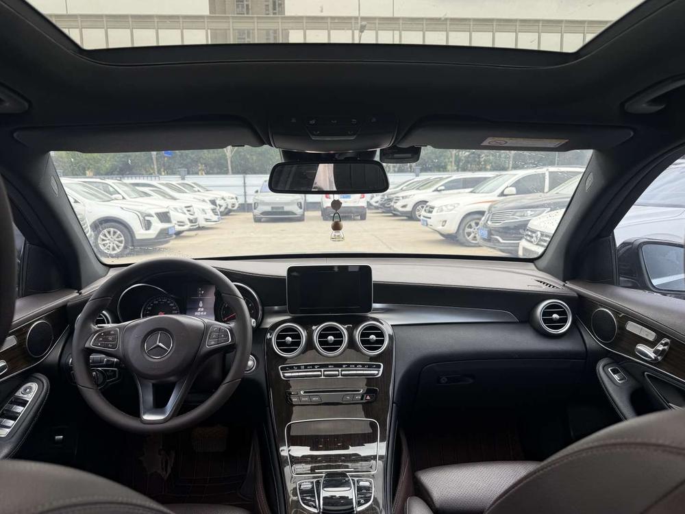 Mercedes-Benz Mercedes-Benz GLC