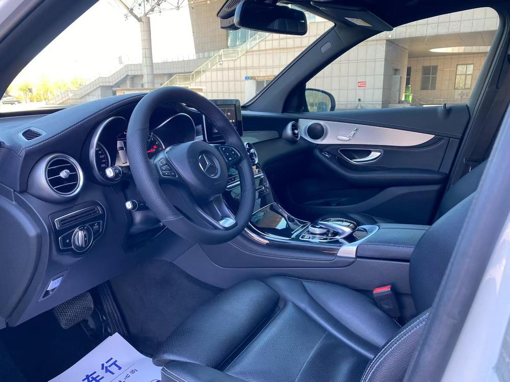 Mercedes-Benz Mercedes-Benz GLC