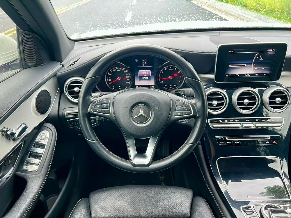 Mercedes-Benz Mercedes-Benz GLC