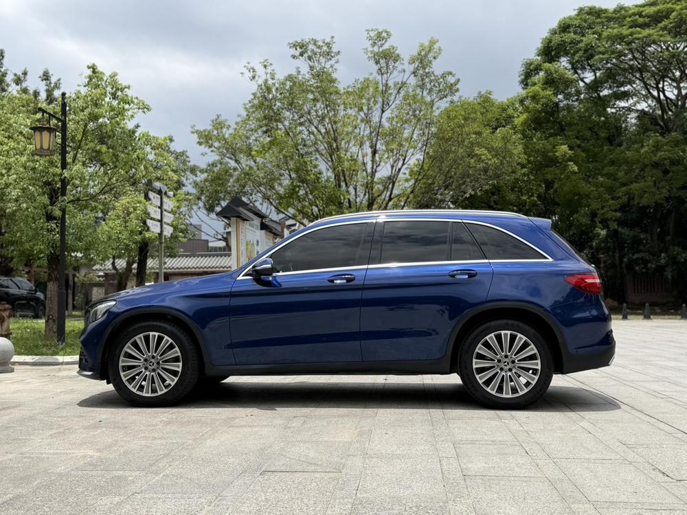 Mercedes-Benz Mercedes-Benz GLC