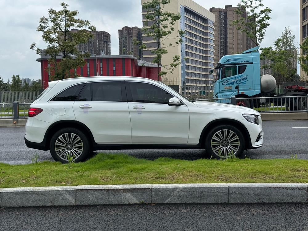 Mercedes-Benz Mercedes-Benz GLC