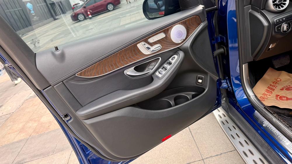 Mercedes-Benz Mercedes-Benz GLC