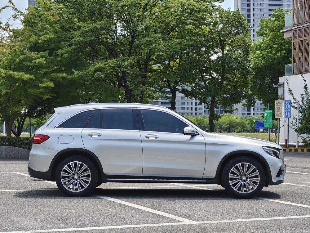 Mercedes-Benz Mercedes-Benz GLC