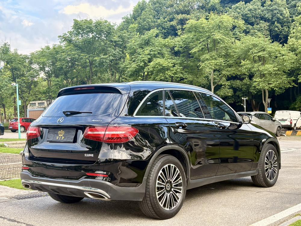 Mercedes-Benz Mercedes-Benz GLC