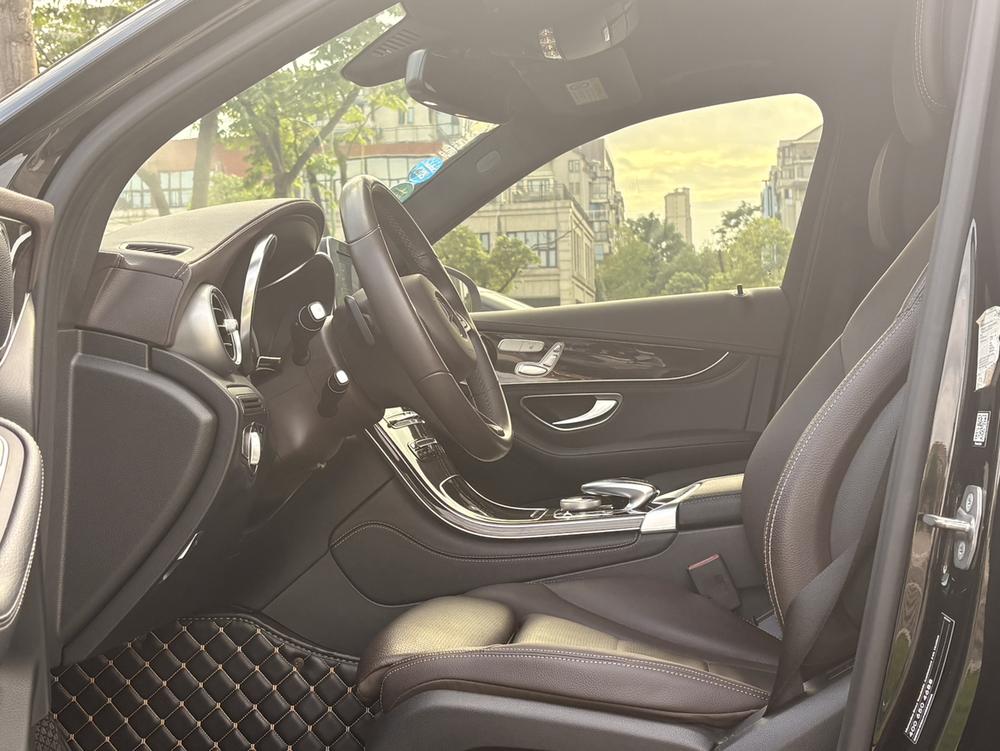 Mercedes-Benz Mercedes-Benz GLC