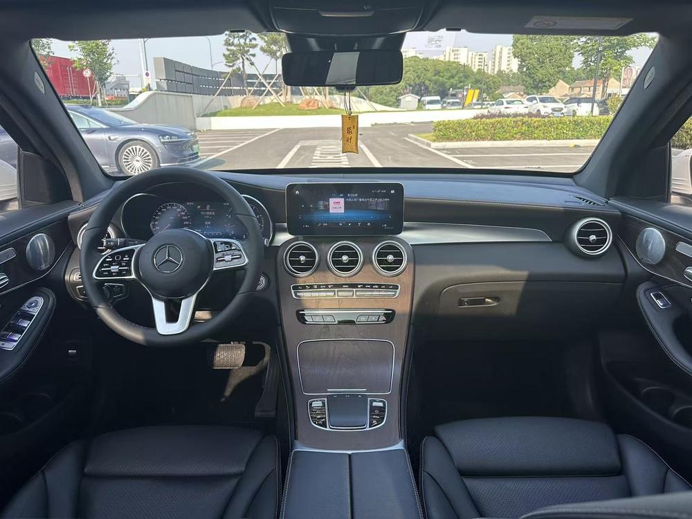 Mercedes-Benz Mercedes-Benz GLC