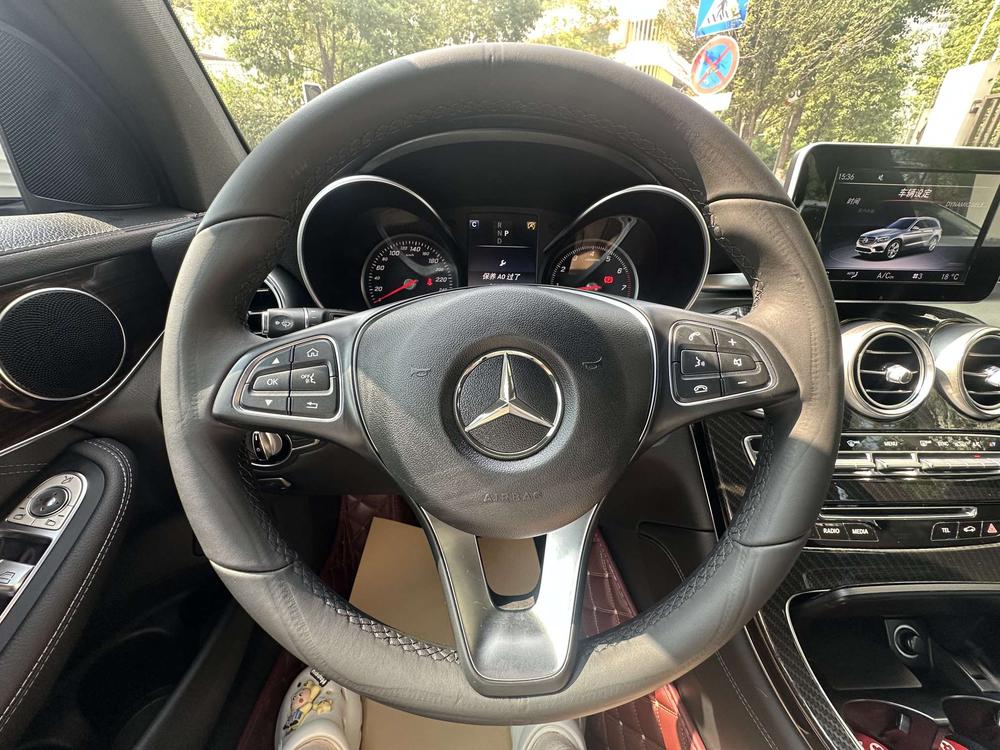 Mercedes-Benz Mercedes-Benz GLC