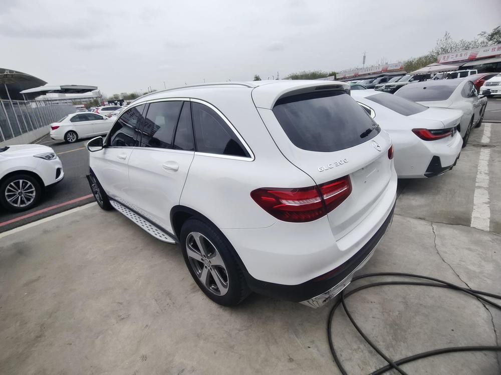 Mercedes-Benz Mercedes-Benz GLC