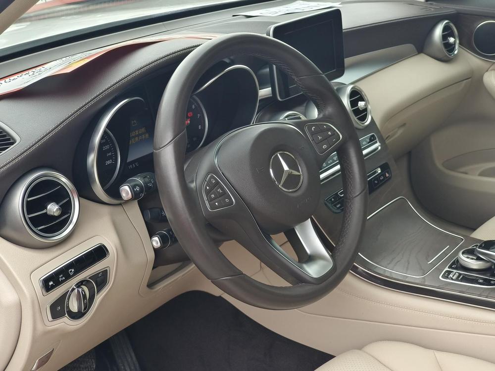 Mercedes-Benz Mercedes-Benz GLC