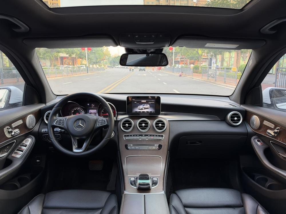 Mercedes-Benz Mercedes-Benz GLC