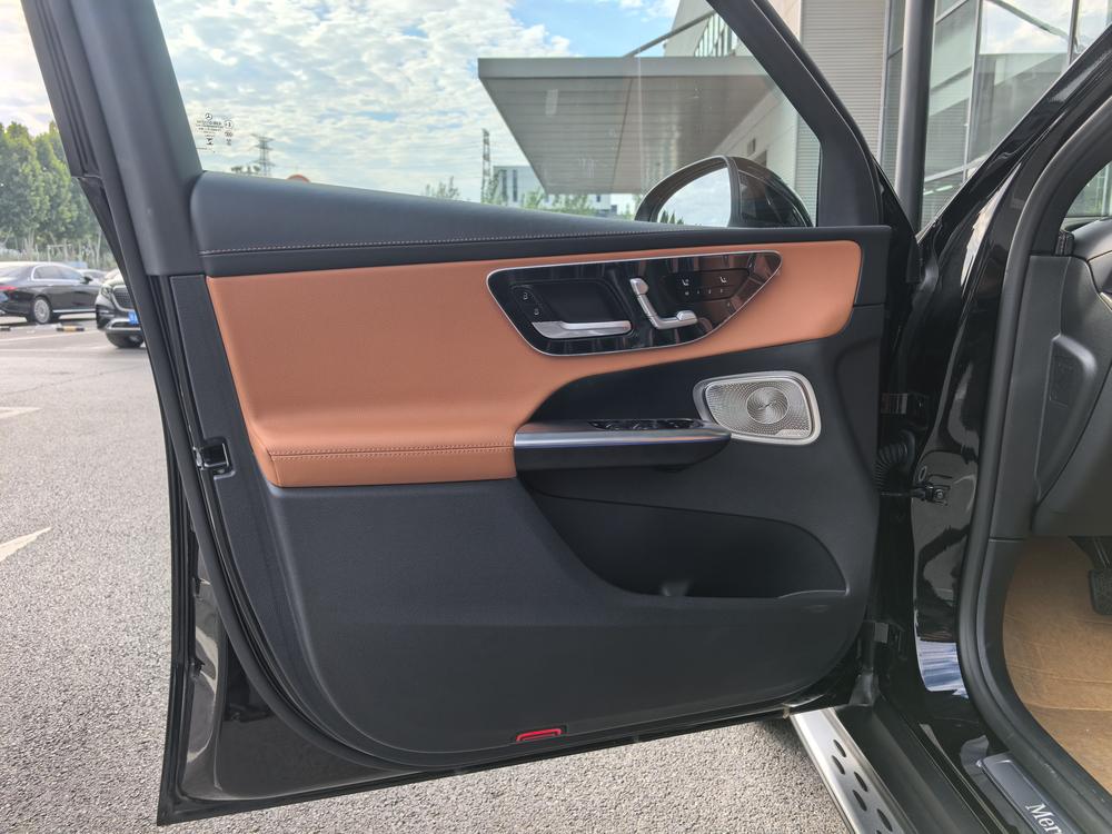 Mercedes-Benz Mercedes-Benz GLC