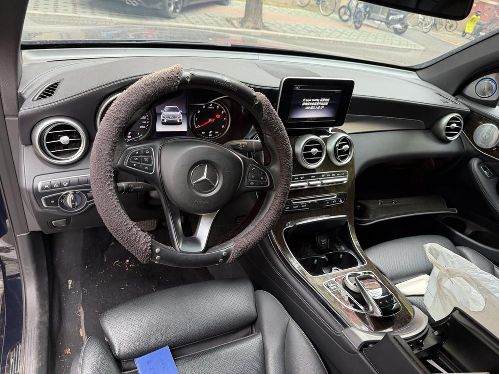 Mercedes-Benz Mercedes-Benz GLC