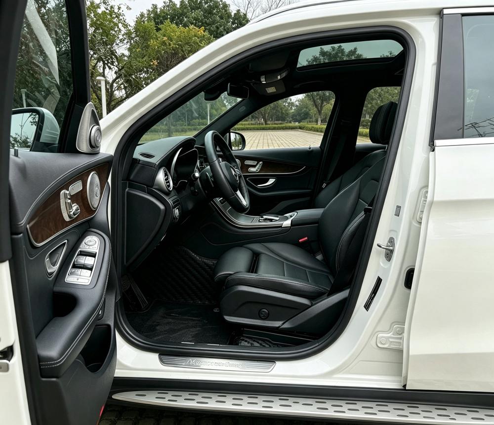 Mercedes-Benz Mercedes-Benz GLC