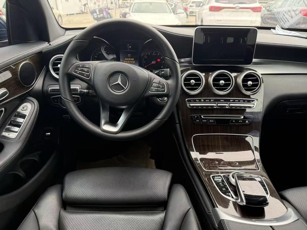 Mercedes-Benz Mercedes-Benz GLC