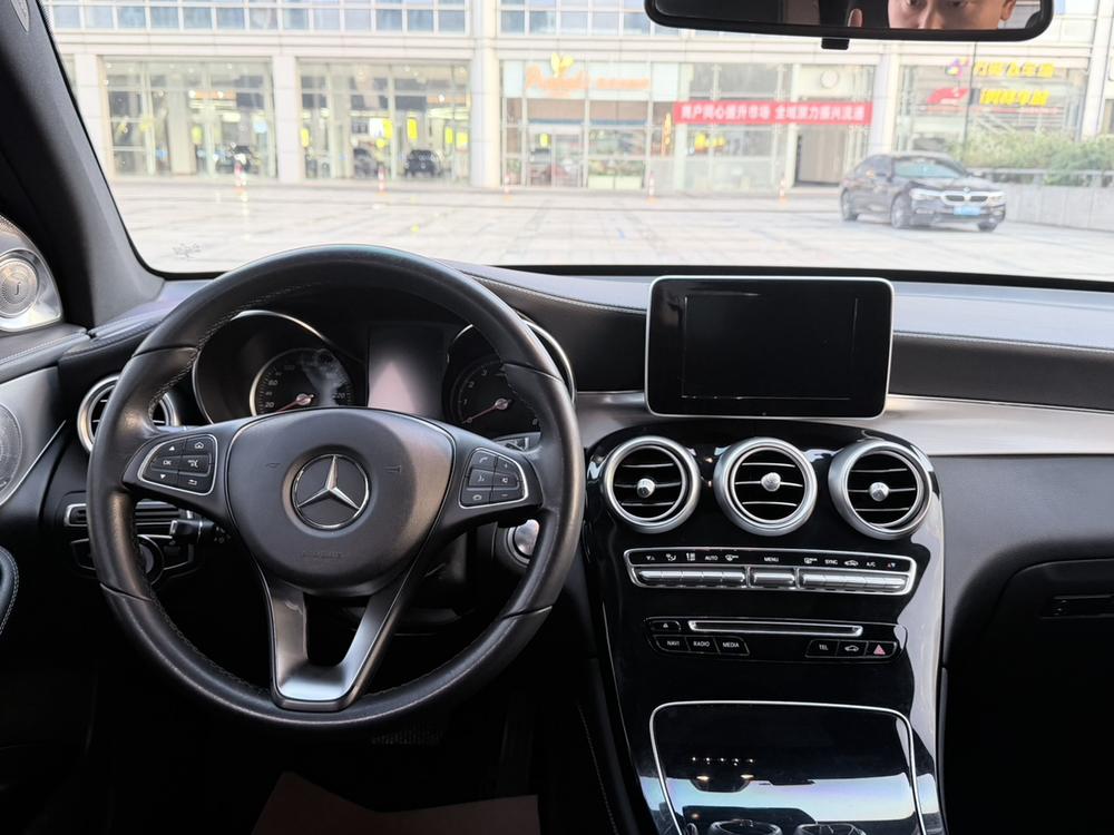 Mercedes-Benz Mercedes-Benz GLC