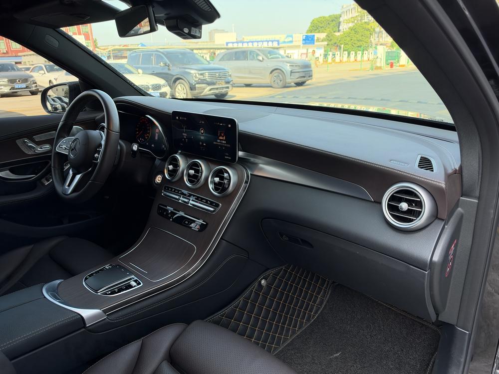 Mercedes-Benz Mercedes-Benz GLC