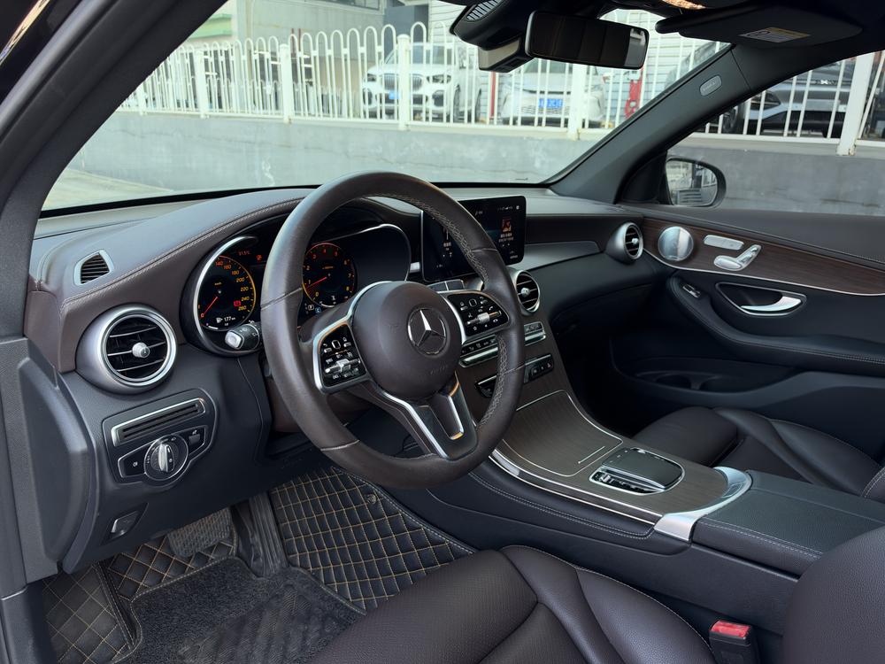 Mercedes-Benz Mercedes-Benz GLC