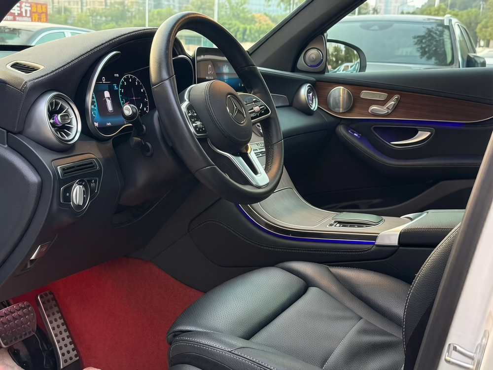Mercedes-Benz Mercedes-Benz GLC