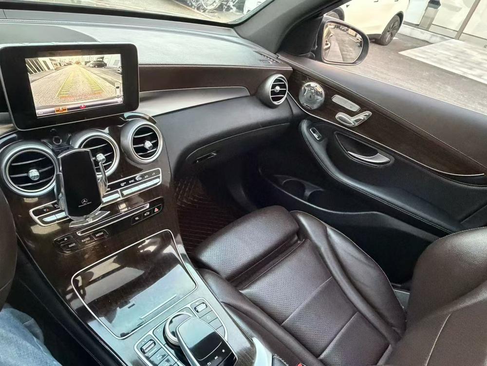 Mercedes-Benz Mercedes-Benz GLC