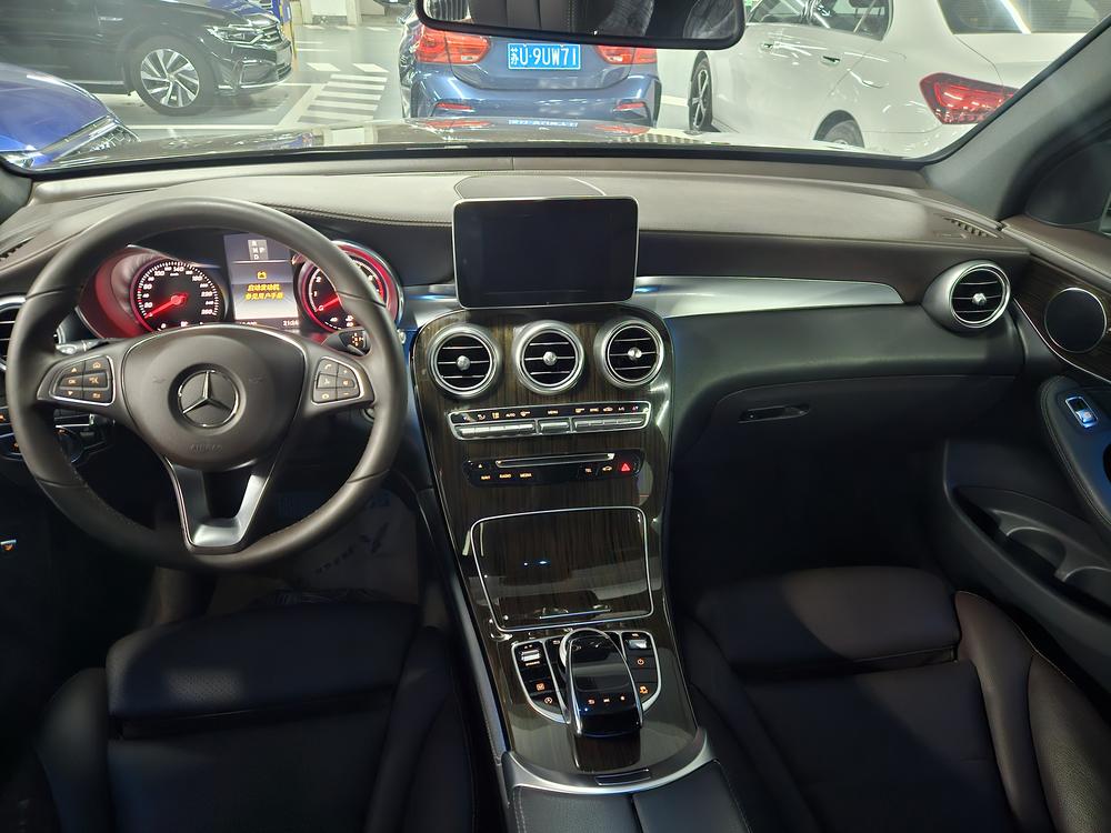 Mercedes-Benz Mercedes-Benz GLC
