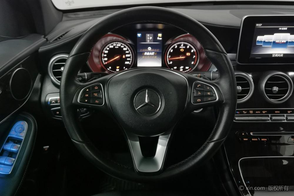 Mercedes-Benz Mercedes-Benz GLC