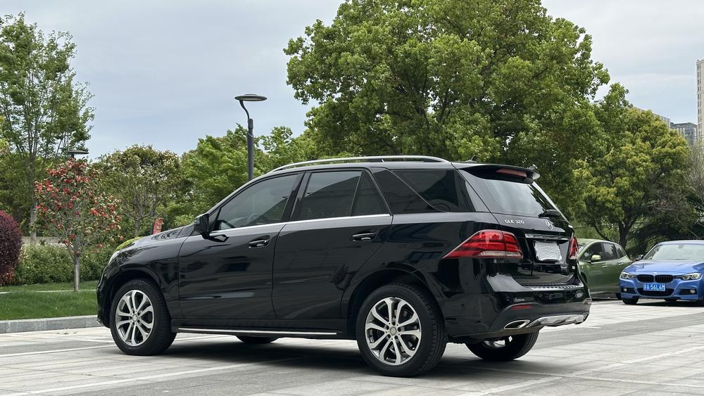Mercedes-Benz Mercedes-Benz GLE (Import)