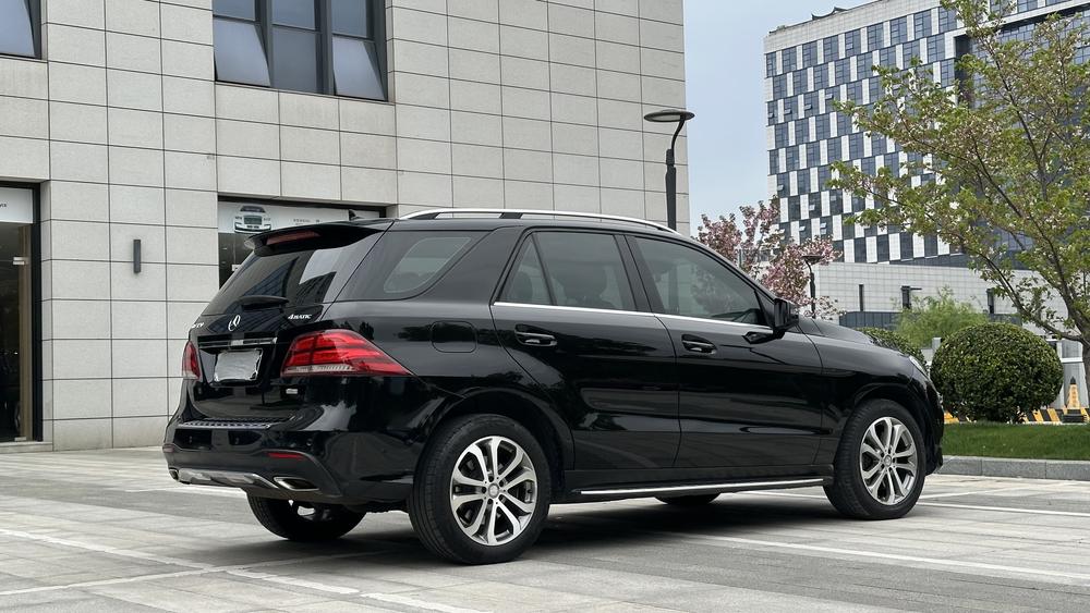 Mercedes-Benz Mercedes-Benz GLE (Import)