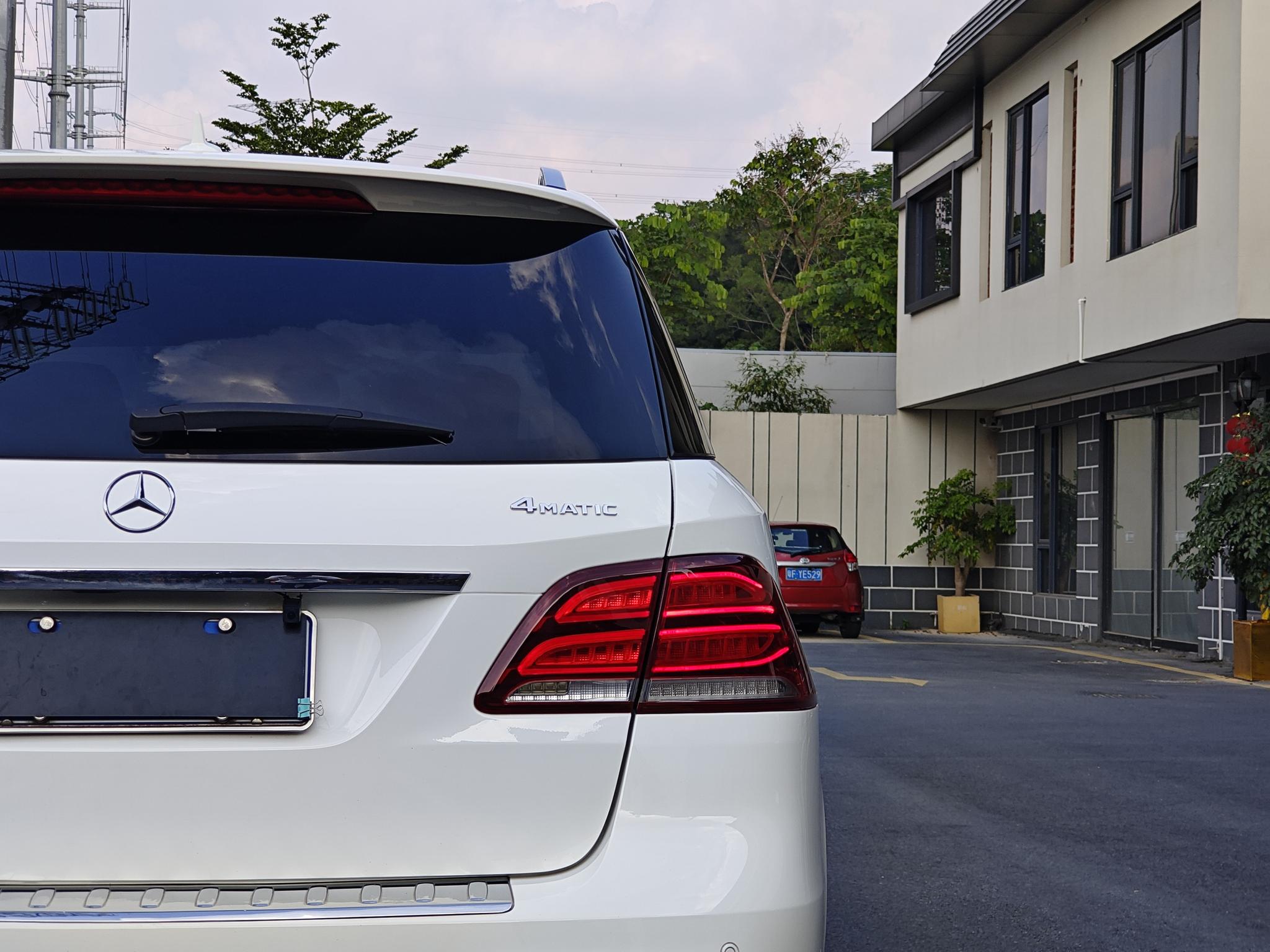 Mercedes-Benz Mercedes-Benz GLE (Import)