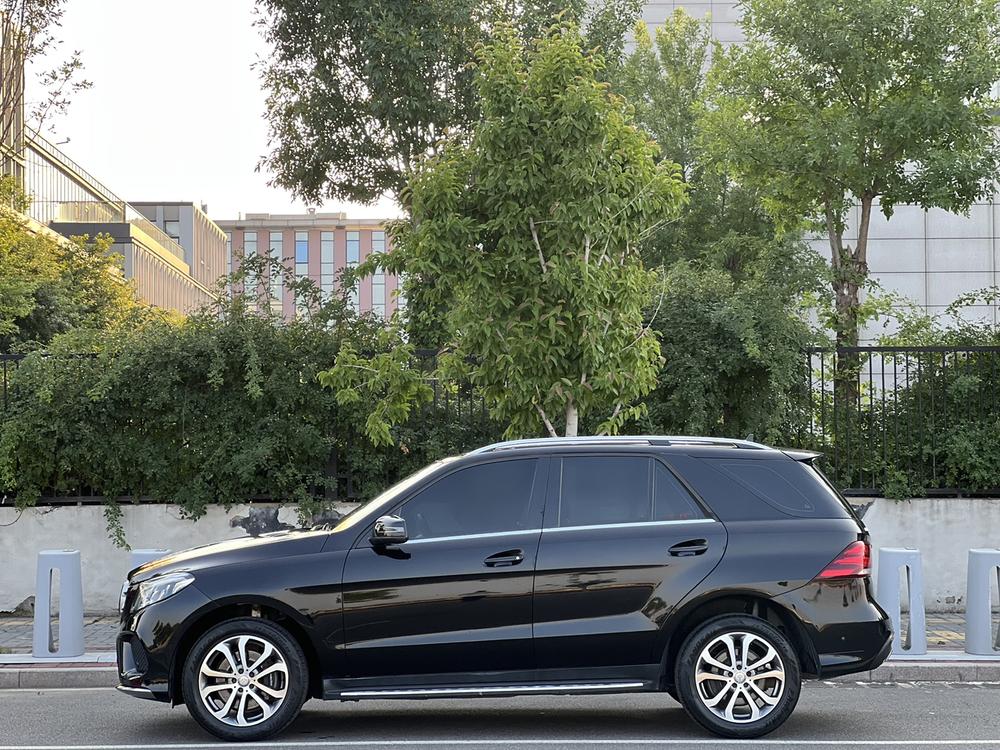 Mercedes-Benz Mercedes-Benz GLE (Import)