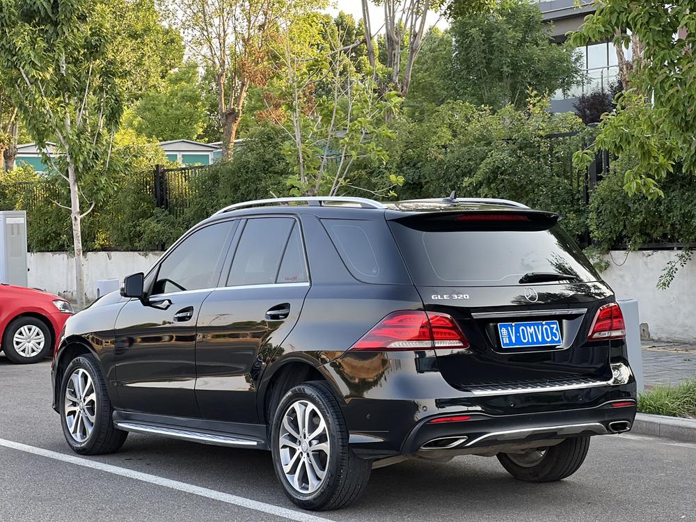 Mercedes-Benz Mercedes-Benz GLE (Import)