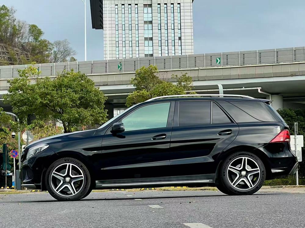 Mercedes-Benz Mercedes-Benz GLE (Import)