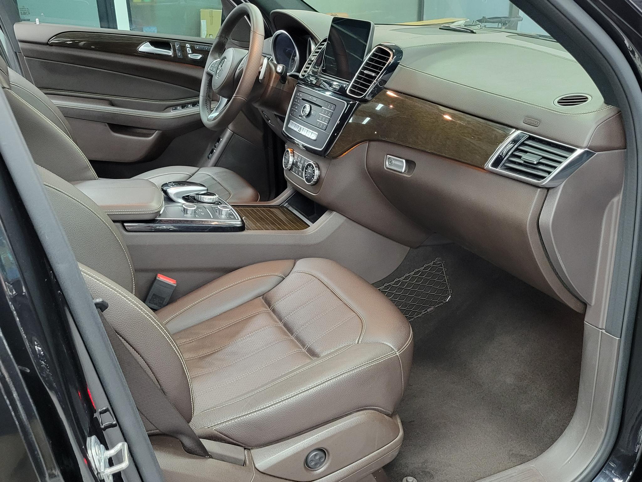 Mercedes-Benz Mercedes-Benz GLS