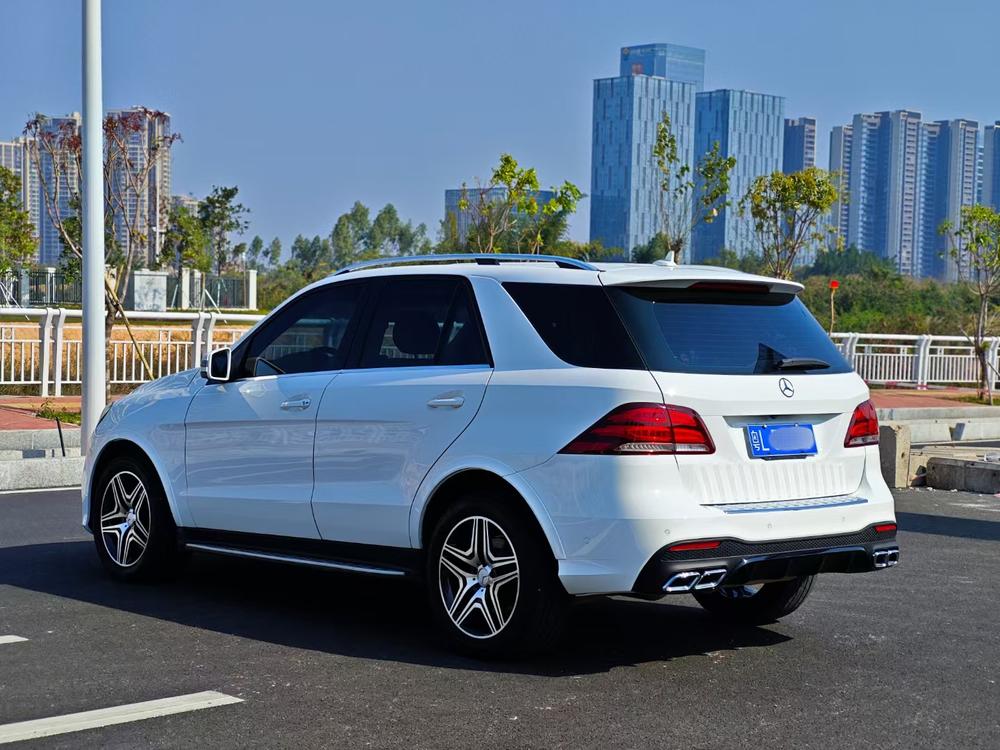 Mercedes-Benz Mercedes-Benz M-Class