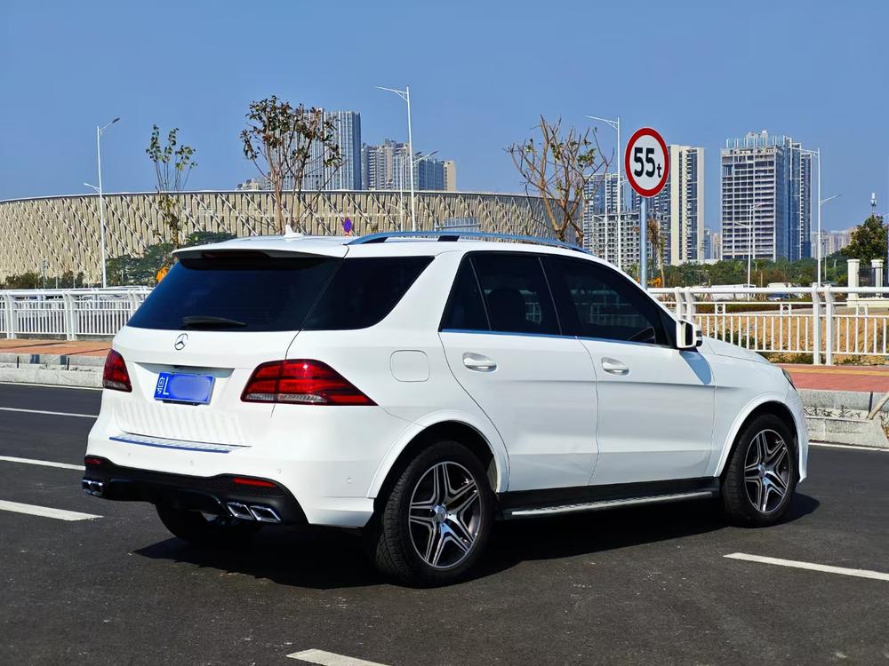 Mercedes-Benz Mercedes-Benz M-Class