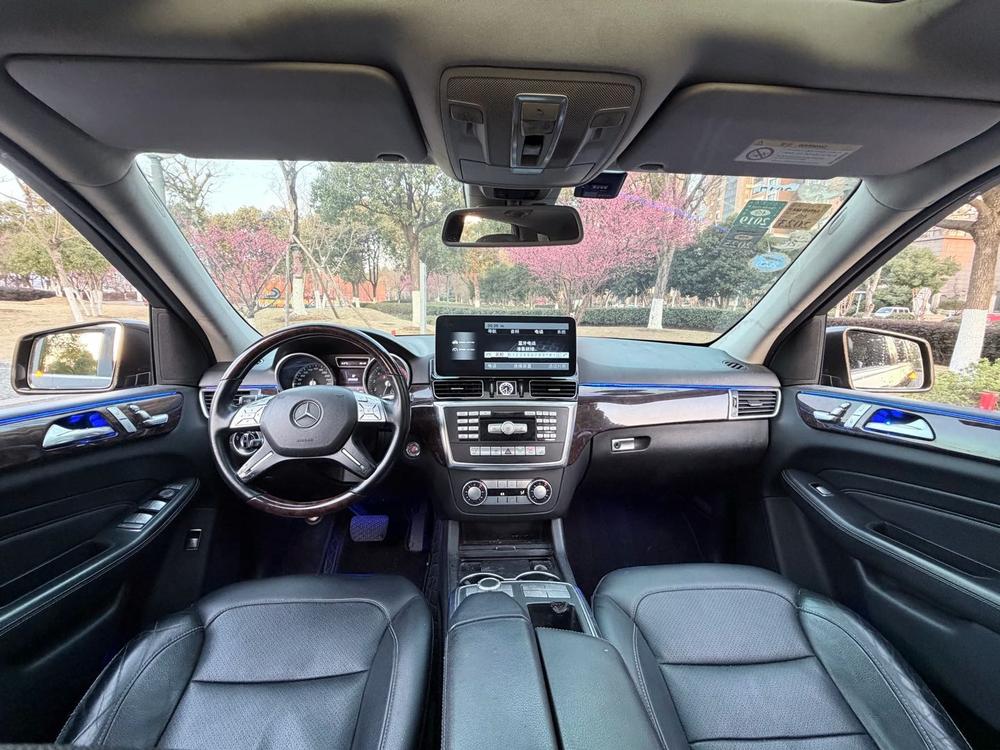 Mercedes-Benz Mercedes-Benz M-Class