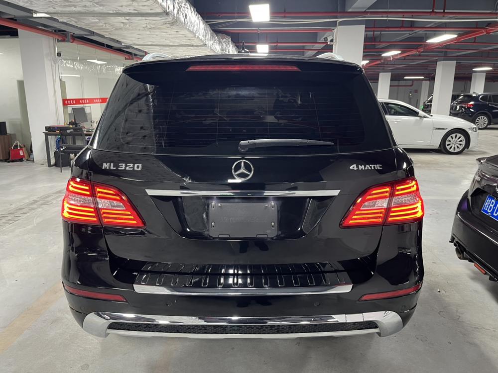Mercedes-Benz Mercedes-Benz M-Class