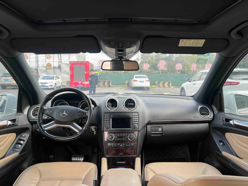 Mercedes-Benz Mercedes-Benz M-Class