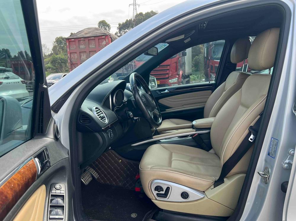 Mercedes-Benz Mercedes-Benz M-Class
