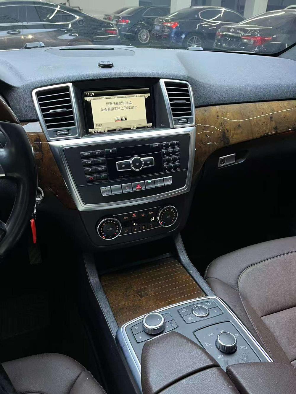 Mercedes-Benz Mercedes-Benz M-Class