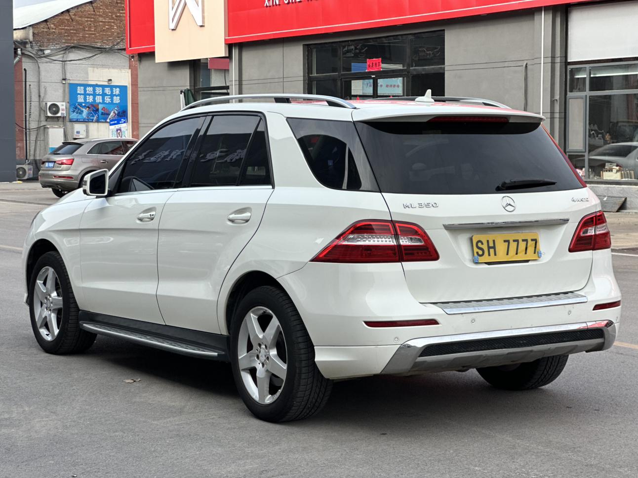 Mercedes-Benz Mercedes-Benz M-Class