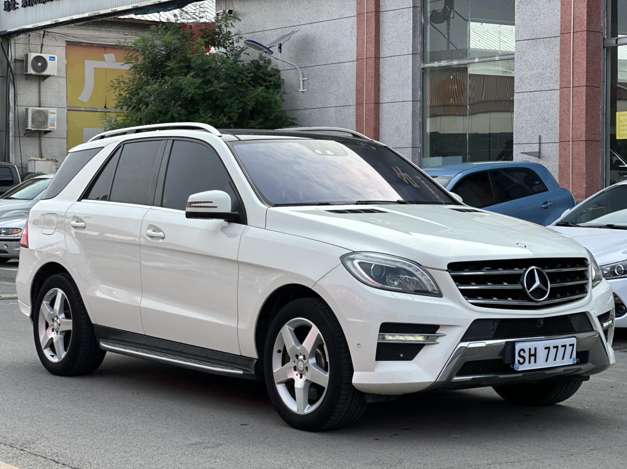 Mercedes-Benz Mercedes-Benz M-Class