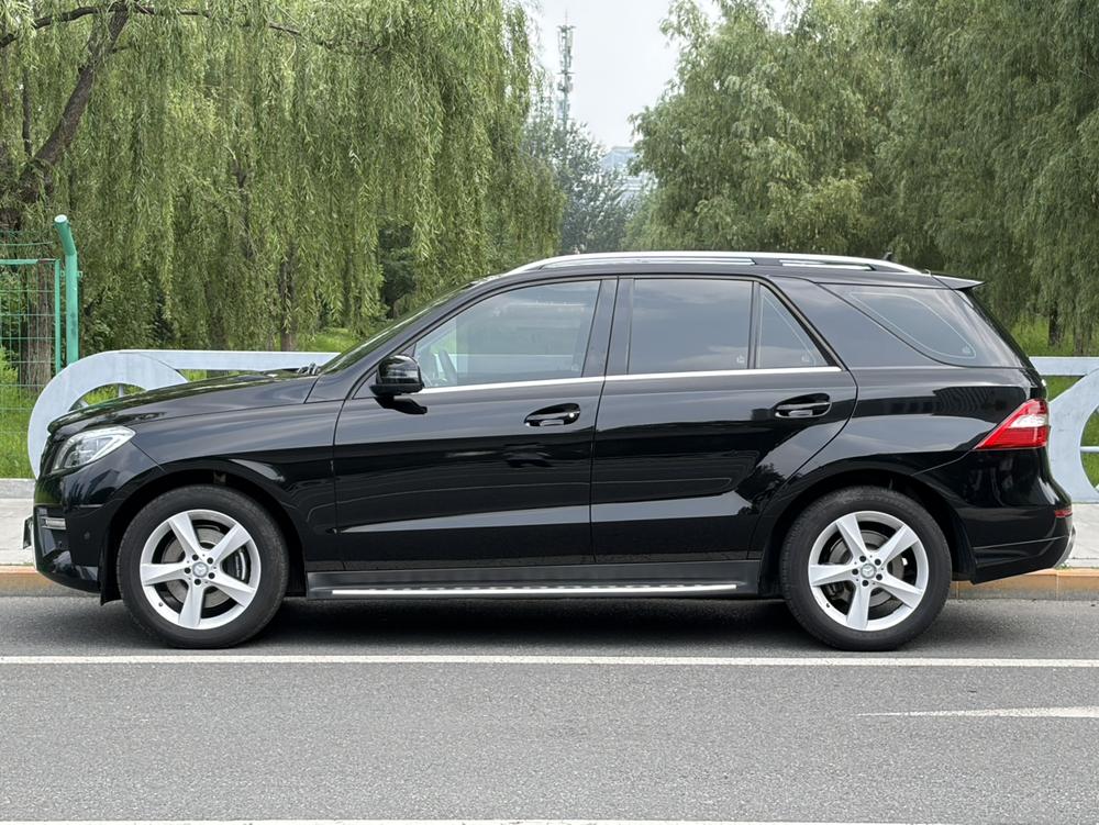 Mercedes-Benz Mercedes-Benz M-Class